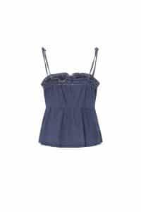 Dein neues Lieblingsstück wartet auf dich: Unser Denim-Top! Luftig, lässig und einfach immer ein Hingucker – mit verstellbaren Spaghettiträgern passt es sich perfekt an dich an. Der verspielte Rüschen-Ausschnitt und die angesagte gesmokte Taille schmeicheln Ihrer Figur, während der sanft ausgestellte Saum für eine entspannte Atmosphäre sorgt. Kombiniere es zu Jeans, Shorts oder Röcken – dieses Top macht jedes Outfit zum Sommer-Highlight. Bereit zu glänzen?