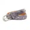 Entdecke den GlamFur Belt: Dein stylisches It-Piece in grauem Kunstfell mit Metallic-Schnalle und coolen Nieten - absolut modern!.