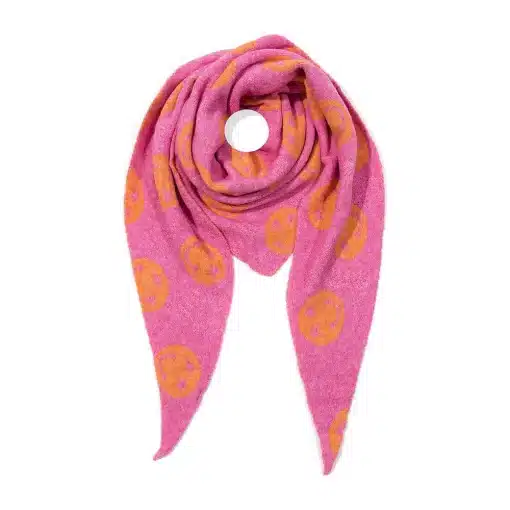 Entdecke deinen neuen Lieblings-Dreieckschal: Pinker Stoff mit orangefarbenen Smileys, stylisch gefaltet für gute Laune!.