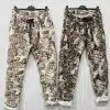 Entdecke deine neuen Lieblingshosen: Zauberhafte Reptile Chic Pants mit Animal Print und stylischem Zugband, bereit für deinen Look!.