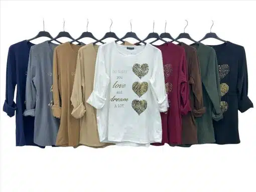Entdecke deinen Style: Neun trendige Longsleeves mit Herz-Designs warten in frischen Farben auf dich - jetzt zugreifen!.