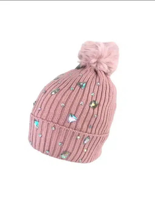 Setzen Sie ein stylisches Statement mit dieser pinken Strickmütze, glitzernden Steinen und Pompon - funkel modern denn je!.