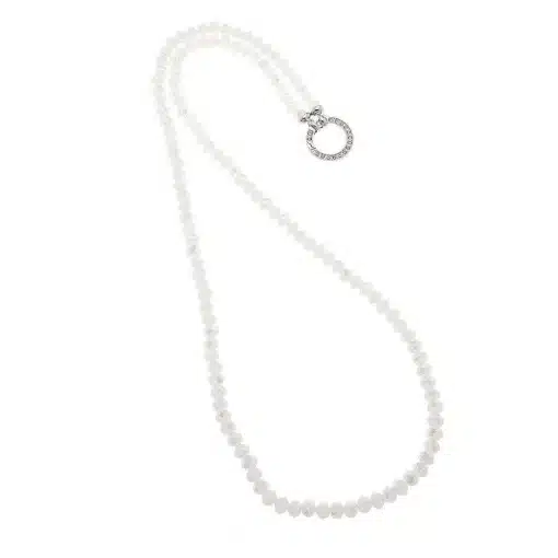 Entdecke deine neue beaded White Kette mit rundem, funkelndem Vario-Verschluss - stilvoll & modern präsentiert für deinen Look!.