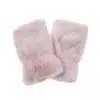 Hol dir den trendigen Look: Die flauschigen, rosafarbenen Beverly Handstulpen mit "FASHION GLOVE"-Label werten jedes Winter-Outfit auf!.