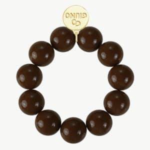 Setze ein Fashion-Statement mit dem GIUNO Bold Beads Armband: Große braune Perlen, goldener Anhänger - dein Trend-Highlight!