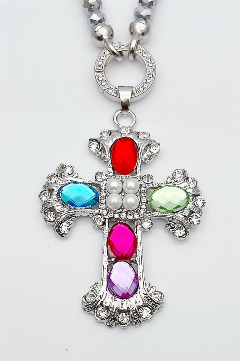 „Ever Smile“-Anhänger (Kopie) – silberner Kreuzanhänger mit Strasssteinen, bunten Edelsteinen und Perlen; ein einzigartiges, elegantes Geschenk oder Schmuckaccessoire.