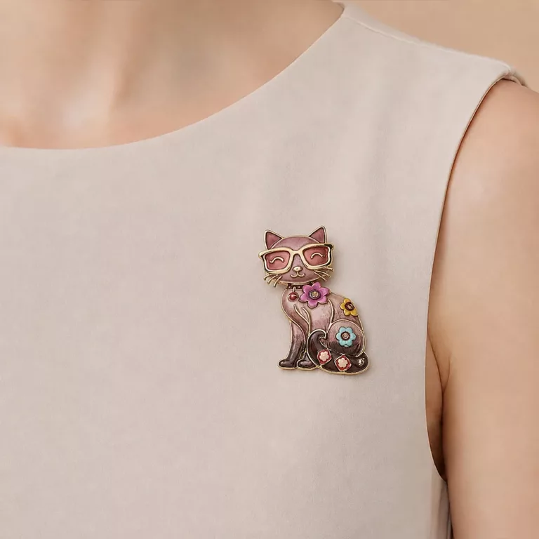 Katzenbrosche mit Brille