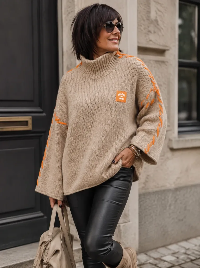 Frau im Strickpullover