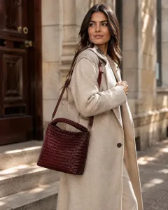 Geflochtene Handtasche mit Mantel