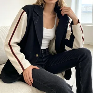 Schwarzer Blazer mit Streifen
