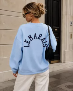 Hellblaues Sweatshirt mit Schriftzug