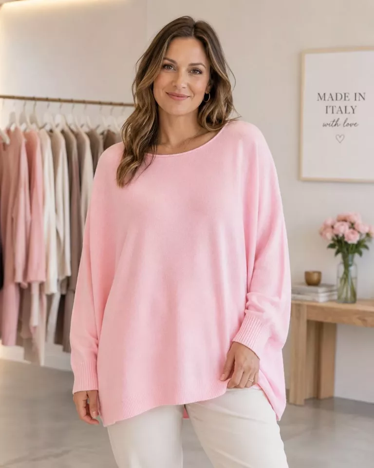 Frau im rosa Pullover