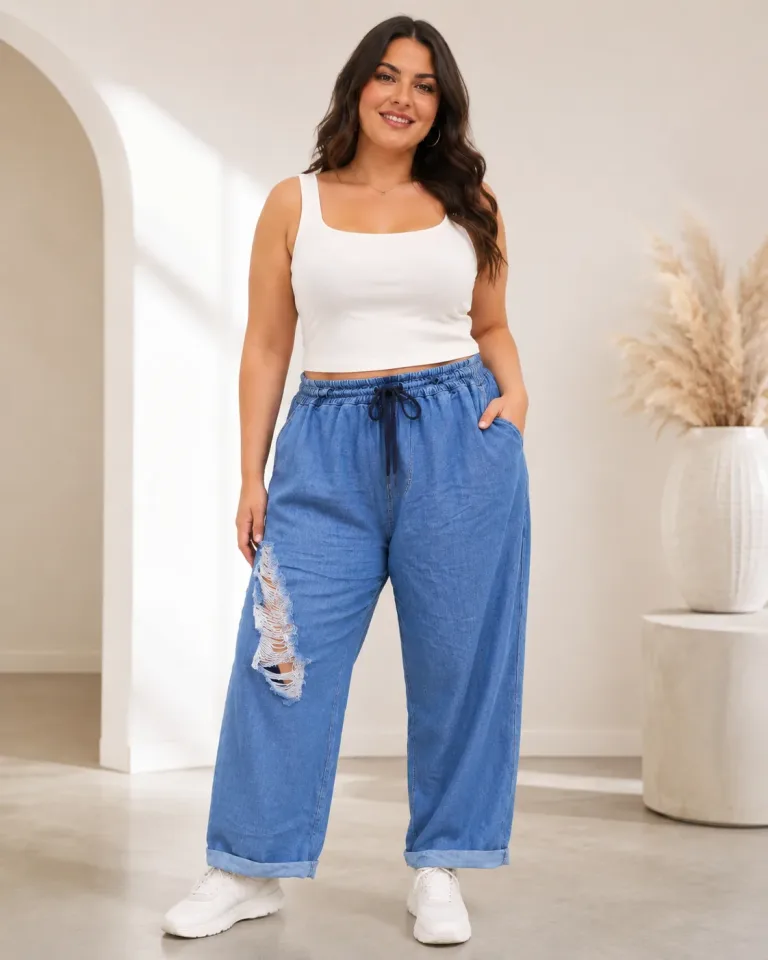 Frauen in zerrissener Jeans.